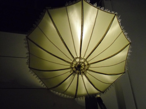 parasol-backlit