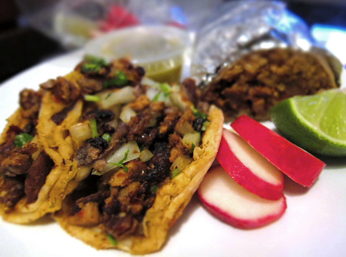 El Chato taco truck: al pastor tacos