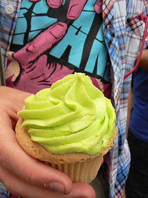 green cupcake.jpg