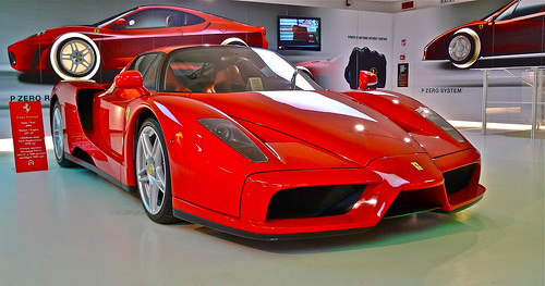 Ferrari Enzo Galleria Ferrari Maranello
