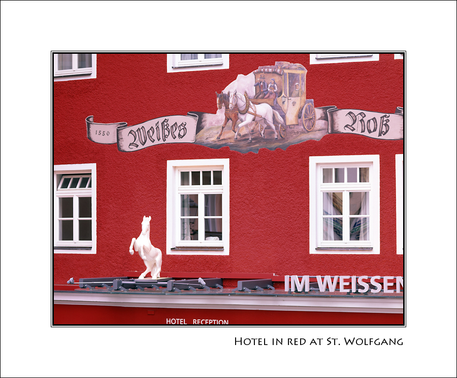 hotel in red at st wolfgang