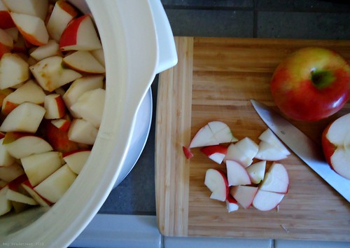 making apple butter