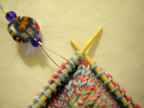Knitting gloves