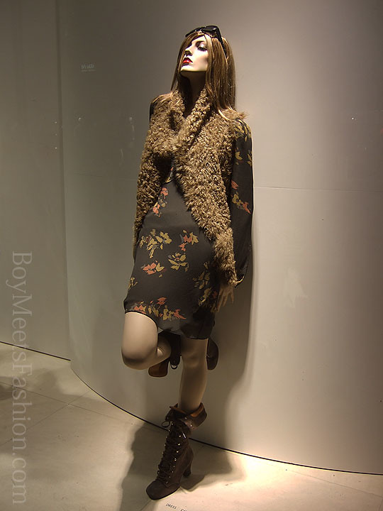 Realistic looking mannequin used by Fenwick
