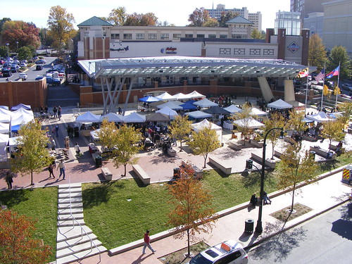 Fenton Street Market at Veterans Plaza