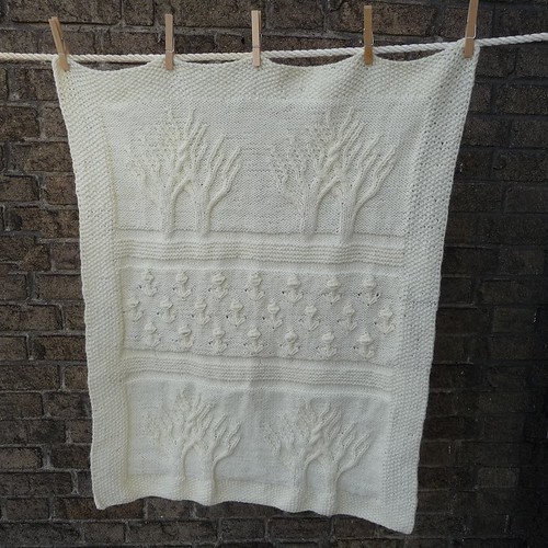DetroitKnitter's version - Baby Tree of Life Throw