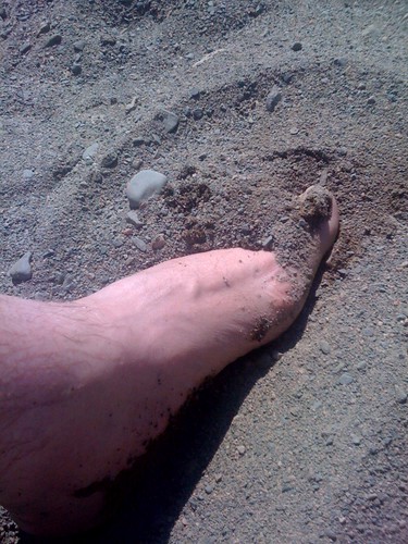 Sand tween my toes