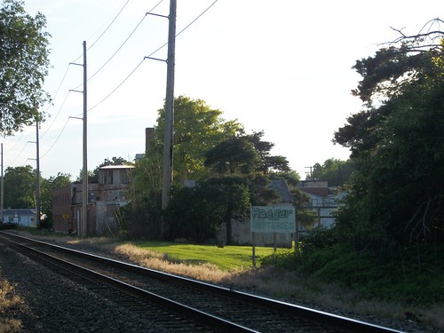 Approaching Haeger via the Train Tracks