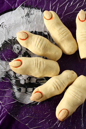 Canadian Living Creepy Witch's Fingers