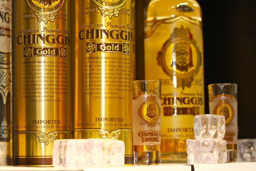 : Russen-Shop in Aarau: Try Medvedya, Chinggis-Wodka Degustation 06