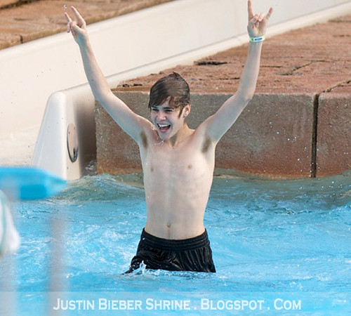 justin bieber armpit 2011. Justin Bieber armpits picture