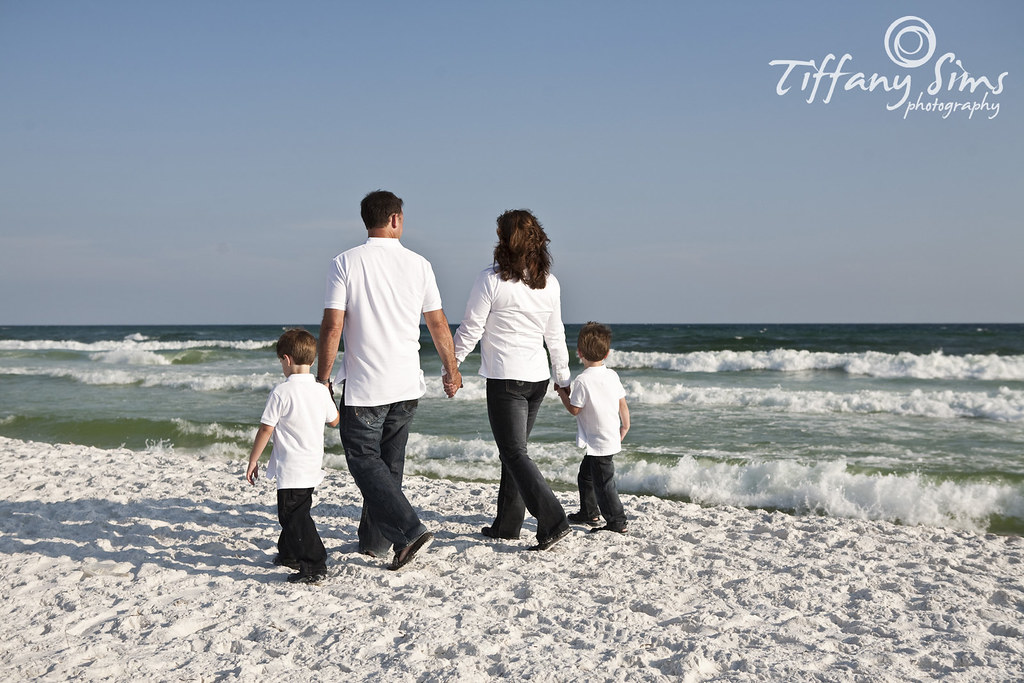 Destin Photography by Tiffany Sims Photography #destin #destinphotography #destinbeachphotography #30aphotography #30abeachphotography #destinphotographer #30aphotographer #fortwaltonbeachphotography #okaloosaislandphotography | Destin Photography by Tiffany Sims Photography #destin #destinphotography #destinbeachphotography #30aphotography #30abeachphotography #destinphotographer #30aphotographer #fortwaltonbeachphotography #okaloosaislandphotography