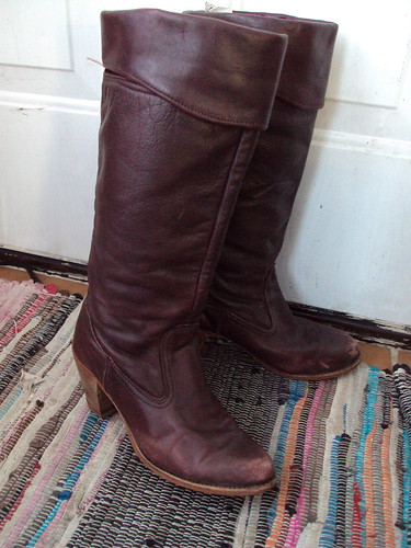 Vintage Tall Maroon/Brown Leather Boots