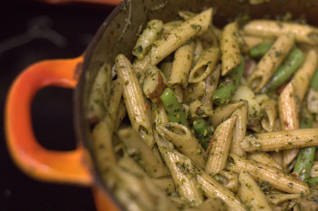 green bean and pasta salad