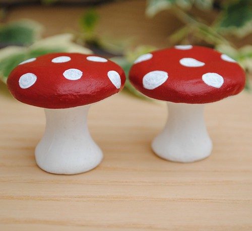 Little toadstools - fast becoming my favourite things to make!