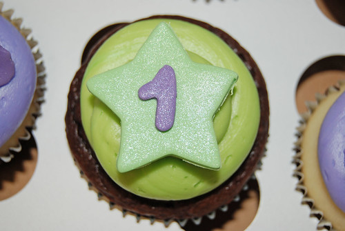 Green and Purple Cupcakes for a Tinkerbell party - topped with a star