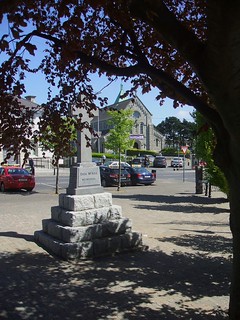 The Dick McKee Memorial, Finglas Village with St. Canice's RC Church in the background (8th May 2017)