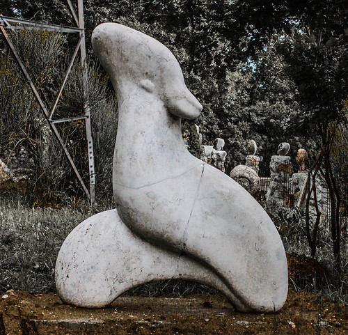 Sculptures ©  Raymond Zoller