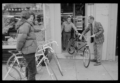 Bike story [Bicycle rental store, District Hardware] ©  Michael Neubert