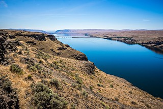 Wanapum Lake Colombia River Wild Horses Monument and canyons