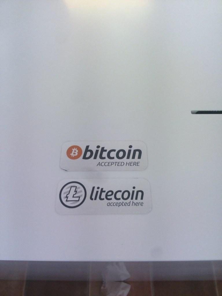 : Bitcoin and Litecoin accepted here