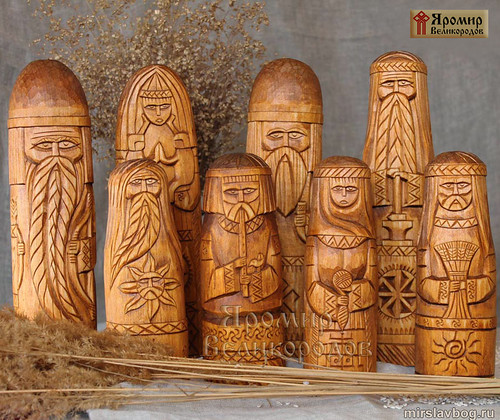 idols Slavic pagan gods      ©  Yaromir Velikorodov