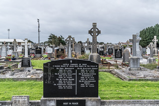 BOHERMORE VICTORIAN CEMETERY IN GALWAY [RESTING PLACE OF THE FAMOUS AND NOT SO FAMOUS]-1324535