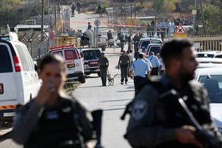 Palestinian Gunman Kills 3 Israelis at West Bank Checkpoint