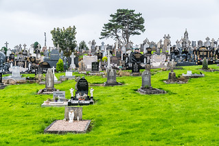 BOHERMORE VICTORIAN CEMETERY IN GALWAY [RESTING PLACE OF THE FAMOUS AND NOT SO FAMOUS]-1324556
