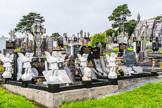 BOHERMORE VICTORIAN CEMETERY IN GALWAY [RESTING PLACE OF THE FAMOUS AND NOT SO FAMOUS]-1324551