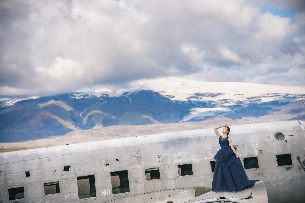 冰島婚紗,冰島婚紗拍攝,冰島婚紗景點,冰島婚紗推薦,冰島美軍飛機