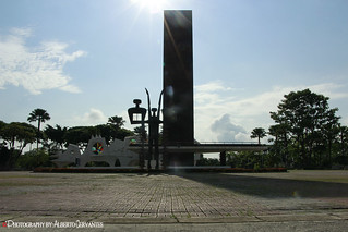 MONUMENTO A LA PATRIA JOVEN. MONUMENT TO THE YOUNG COUNTRY. GUAYAQUIL - ECUADOR.