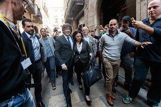 Resist or Obey Madrid’s Rule? Catalonia Civil Servants Must Decide.