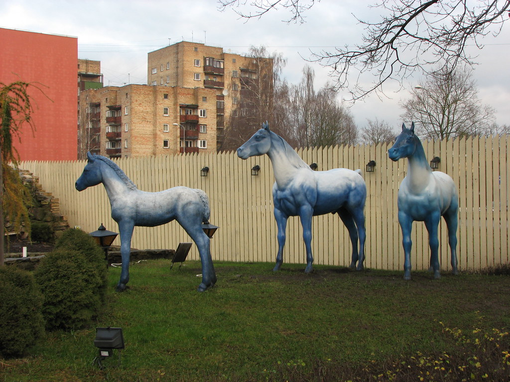 : Blue_horses.Riga