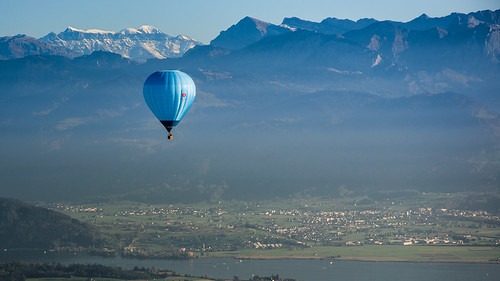 Schweiz aus dem Heissluftballon ©  kuhnmi