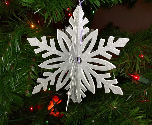 How to Make 3D Snowflakes with Cricut | Try It - Like It :: create, eat