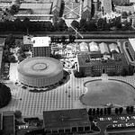 Aerial view of 大学广场 in the 1970s.