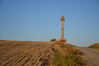 Monument Commemoratiu a la Mare de Déu del Camí