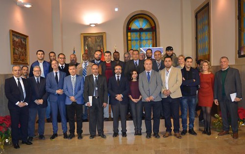 El consejero de Presidencia entrega a los ingenieros libios que se forman en gestión del agua sus acreditaciones