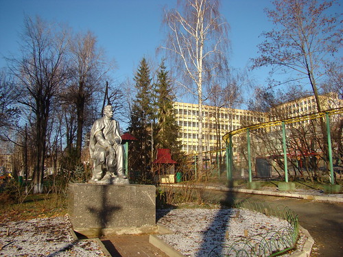 Памятник М. Горькому ©  ayampolsky