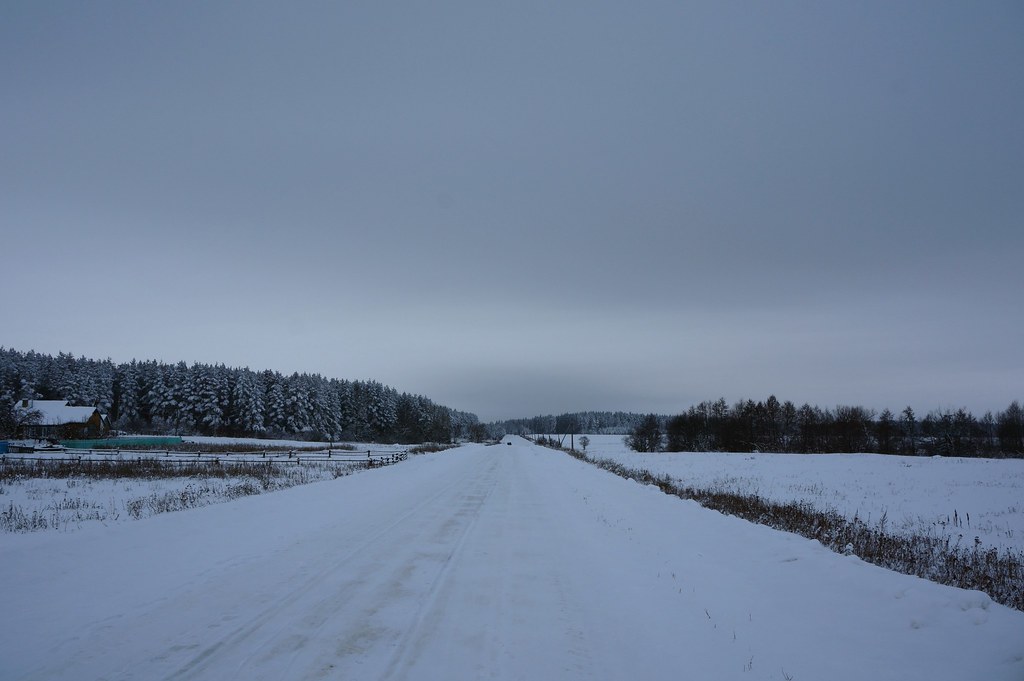 фото: Дорога вдаль и вдаль идёт, зимняя версия