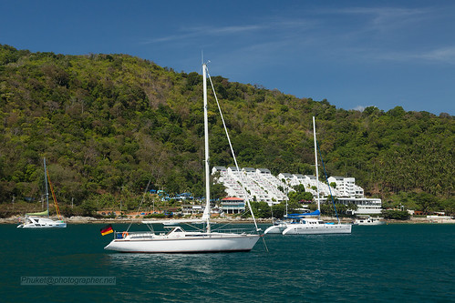 Yachts and The Nai Harn Resort                             XOKA5027s ©  Phuket@photographer.net