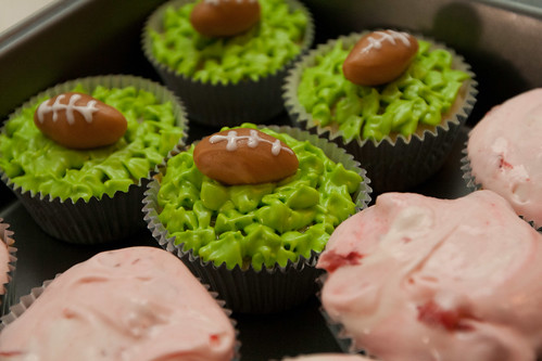 Superbowl Cupcakes by pinguino, on Flickr