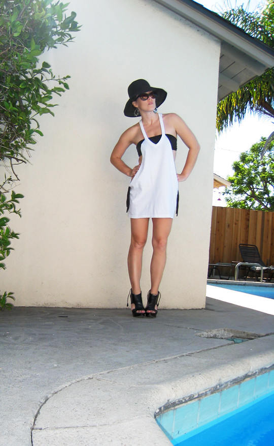 Cotton T-shirt bathing suit cover-up-DIY-pool-1contrast, chic bathing suit cover up, bathing suit cover up DIY, easy t shirt diys, best diy blog, summer diy, do it yourself fashion, style, pour la victoire, pool, palm trees, LA, the valley, best diy blogs, how to make a super cute bikini cover up, summer, beach cover up