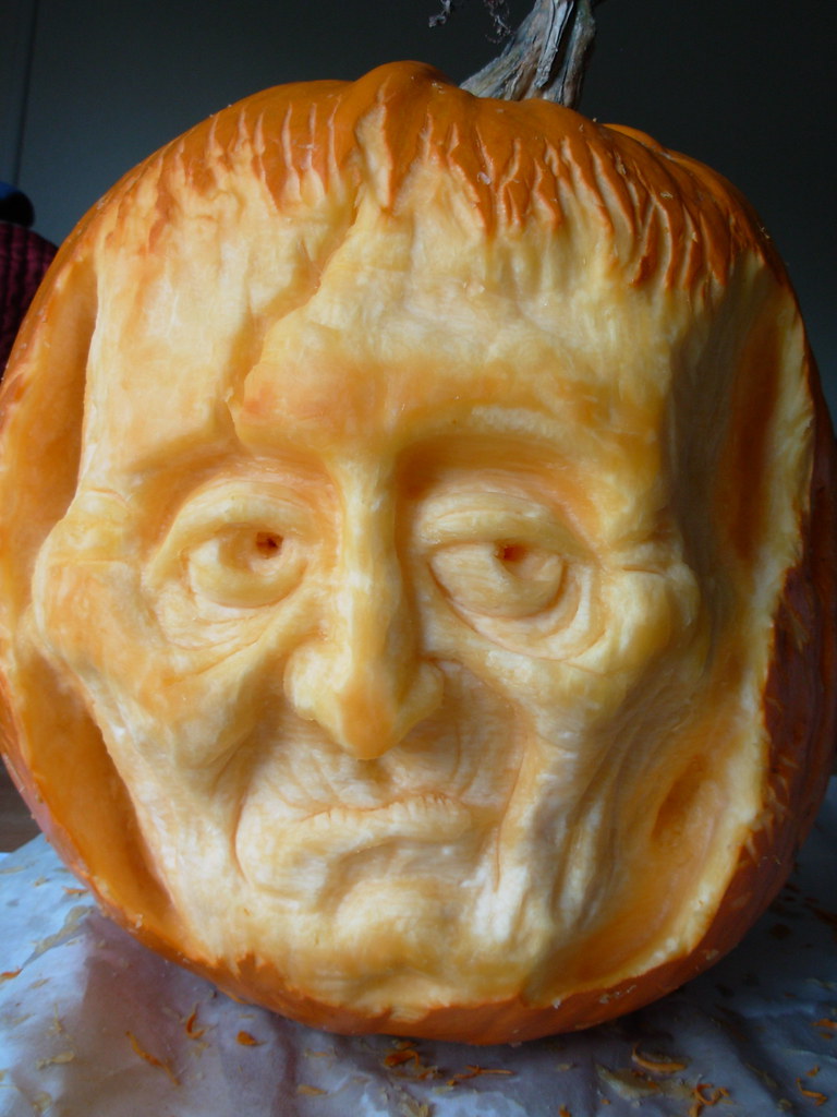 Mr. Chicken's Haunted Projects Blog: Pumpkin Sculpting