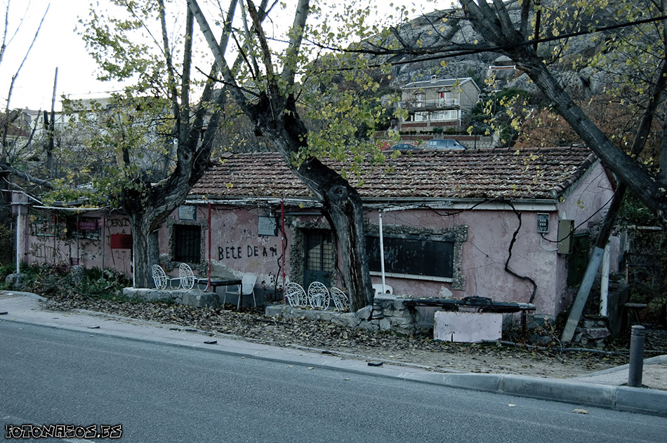 La abandonada Terraza Colors en Manzanares el Real