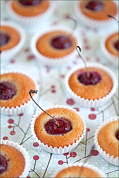 Financiers with almonds and cherries1