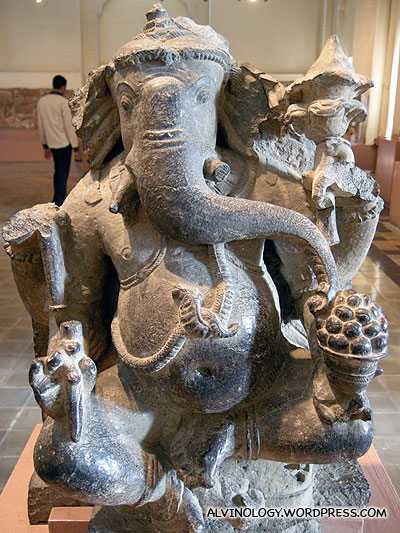 A larger statue of Ganesh