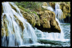 Lagunas de Ruidera. Mil y una cascadas • <a style="font-size:0.8em;" href="http://www.flickr.com/photos/15452905@N02/4325404937/" target="_blank">View on Flickr</a>