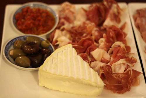Procuitto de Parma, Olives, Bruchetta and Brie